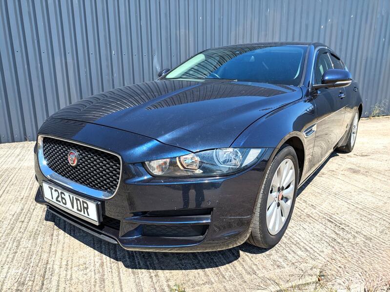 JAGUAR XE