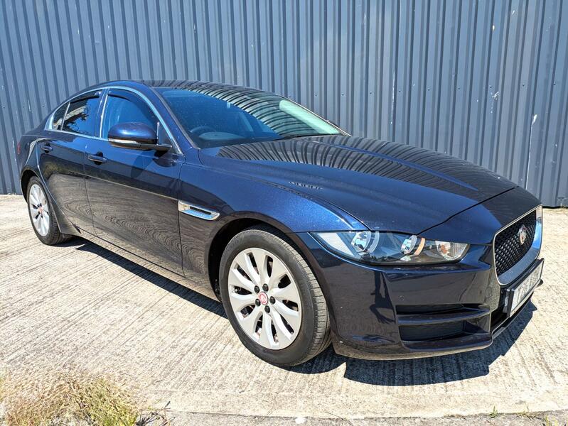 JAGUAR XE