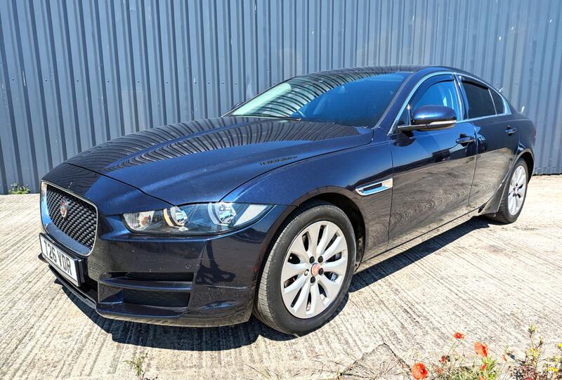 JAGUAR XE