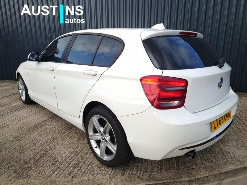 BMW 1 SERIES