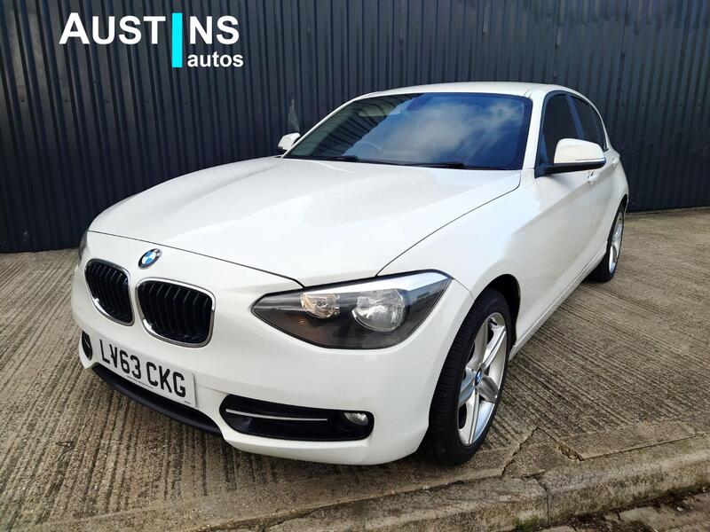 View BMW 1 SERIES 2.0 116d Sport 5-door